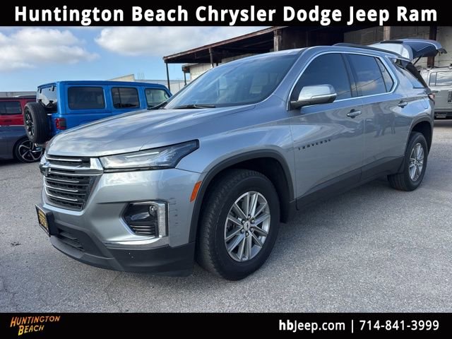 Used 2023 Chevrolet Traverse LT image 1