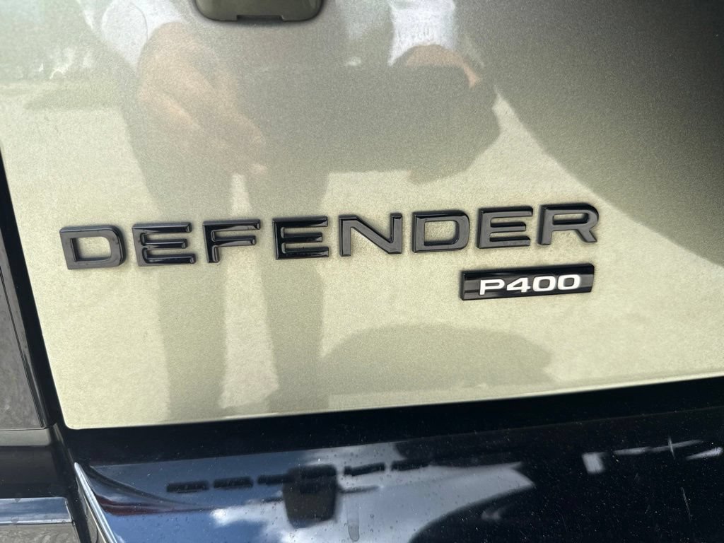 Used 2022 Land Rover Defender 110 X-Dynamic HSE AWD/4WD image 10