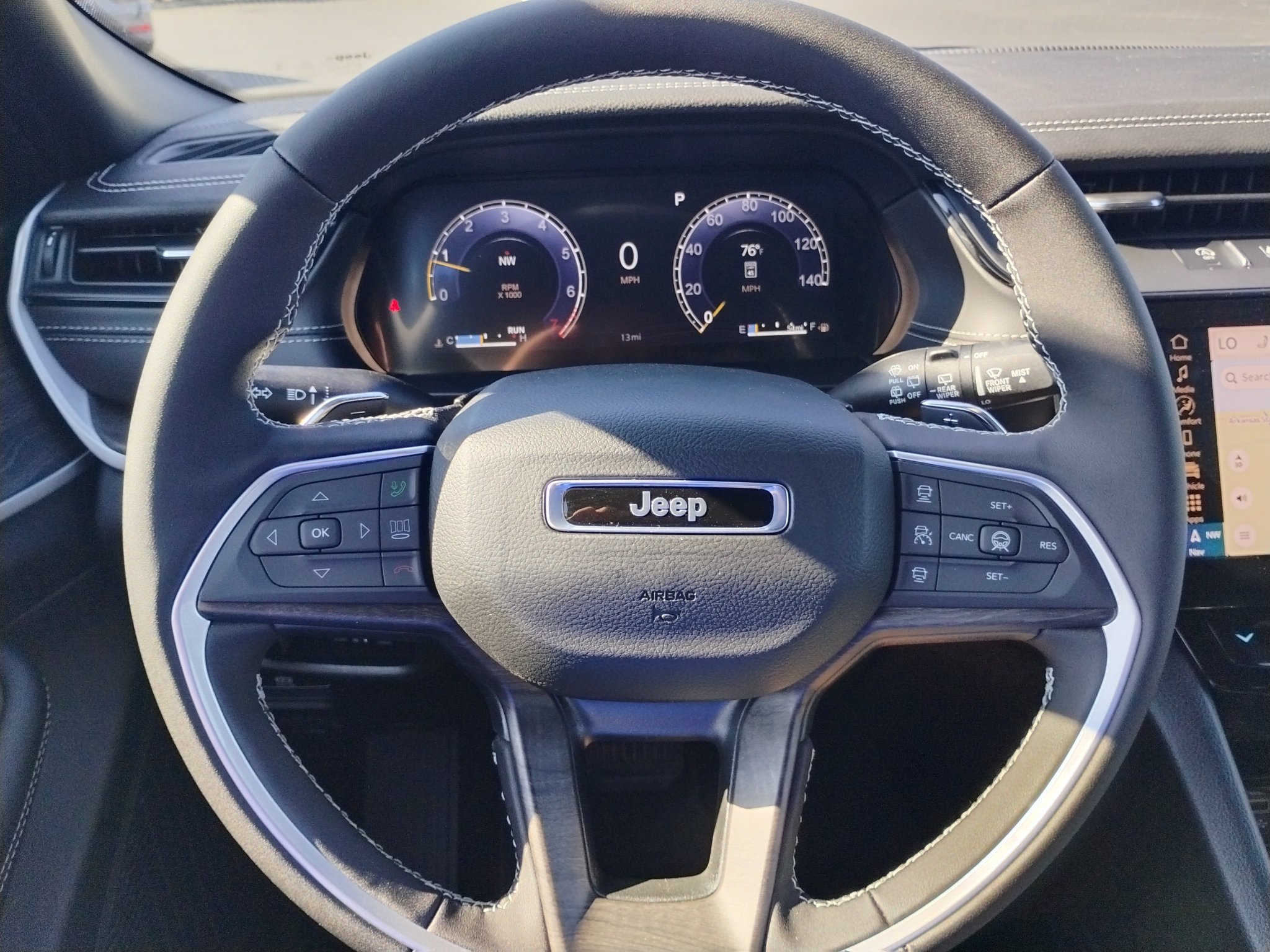 New 2027 Jeep Grand Cherokee Altitude AWD/4WD image 36