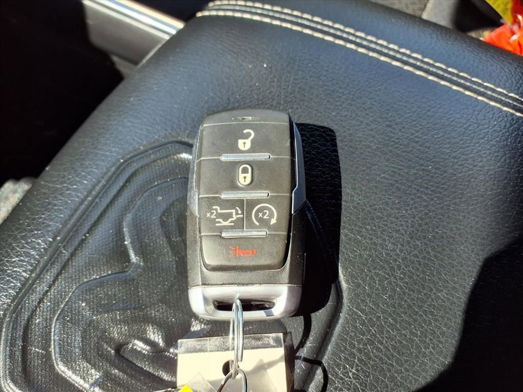 Used 2019 RAM 1500 Laramie image 11