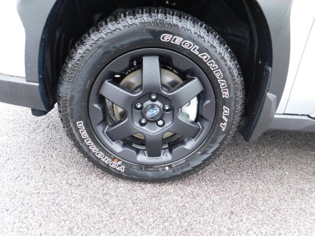 Certified 2025 Subaru Outback Wilderness AWD/4WD image 8