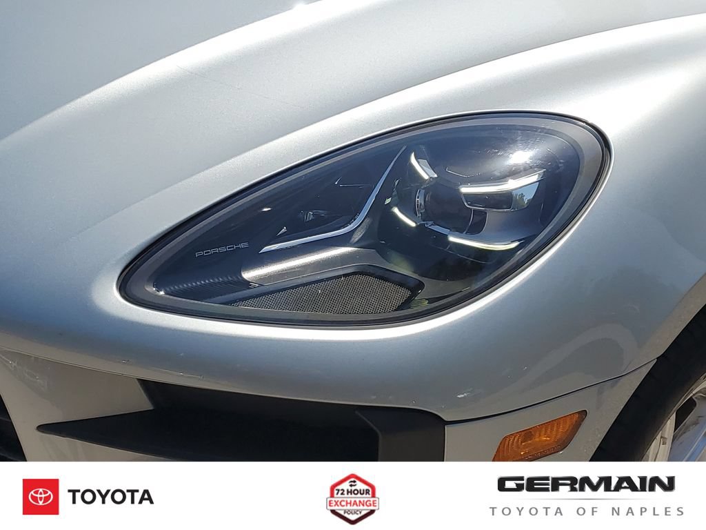 Used 2020 Porsche Macan AWD/4WD image 14