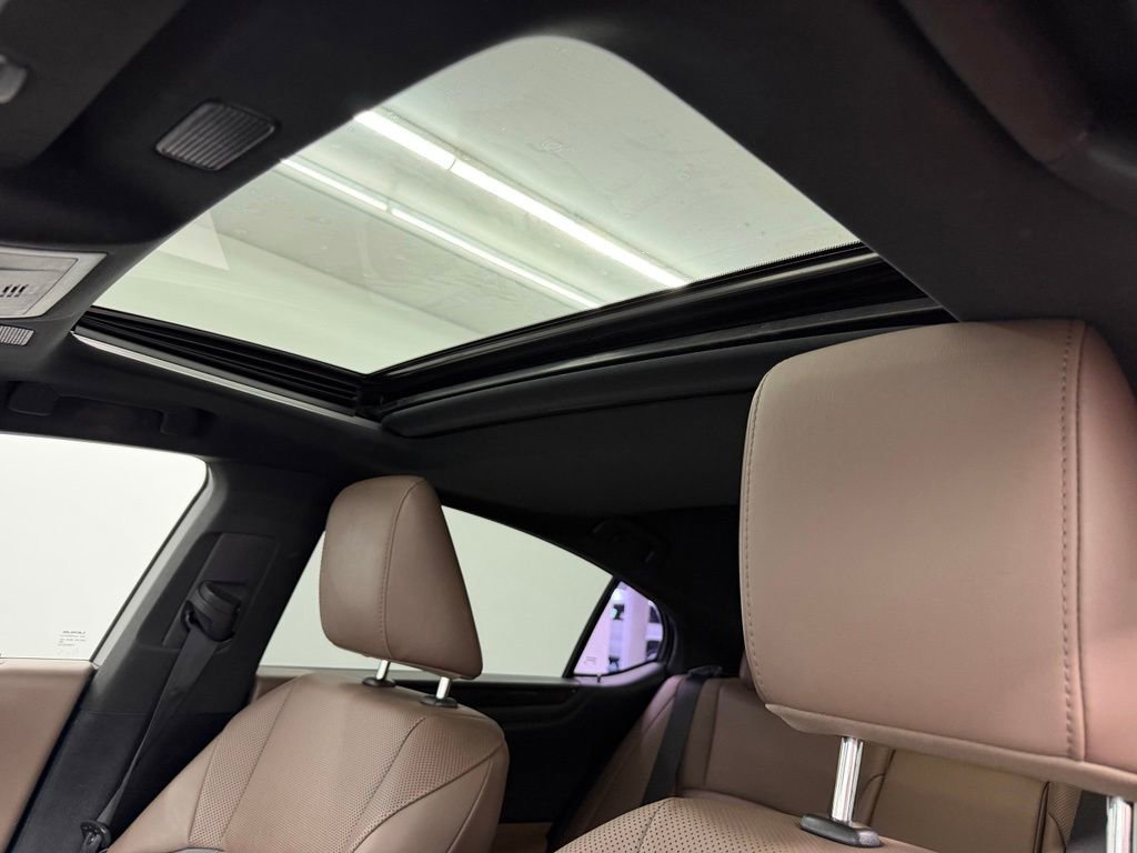Used 2022 Lexus ES 300h FWD image 24