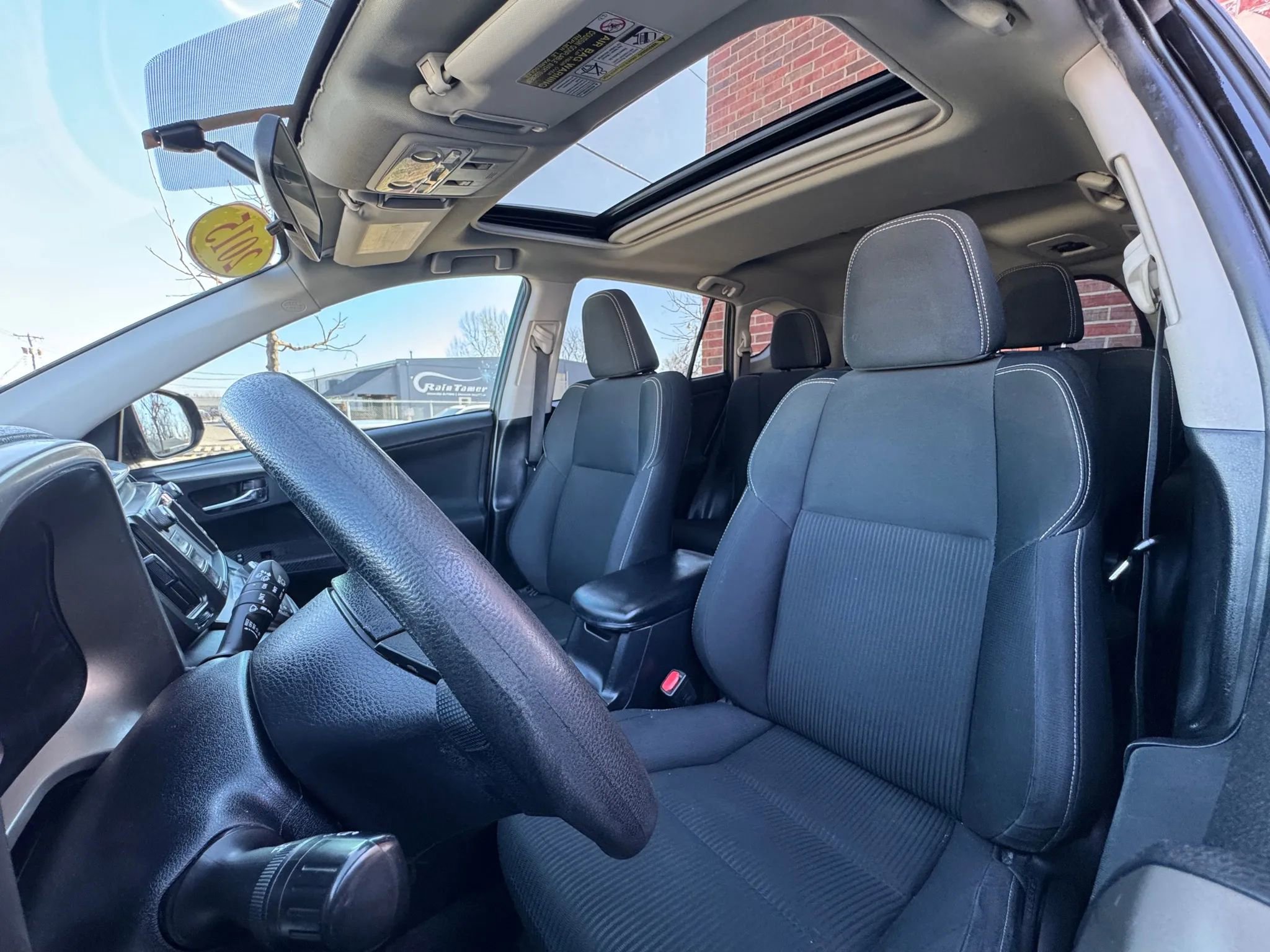 Used 2015 Toyota RAV4 XLE image 18