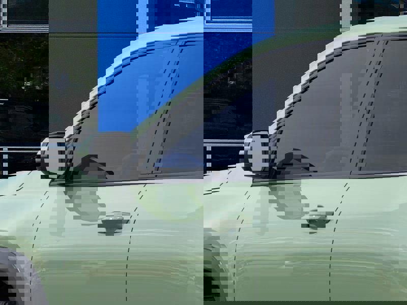 New 2026 Chevrolet Equinox LT image 12