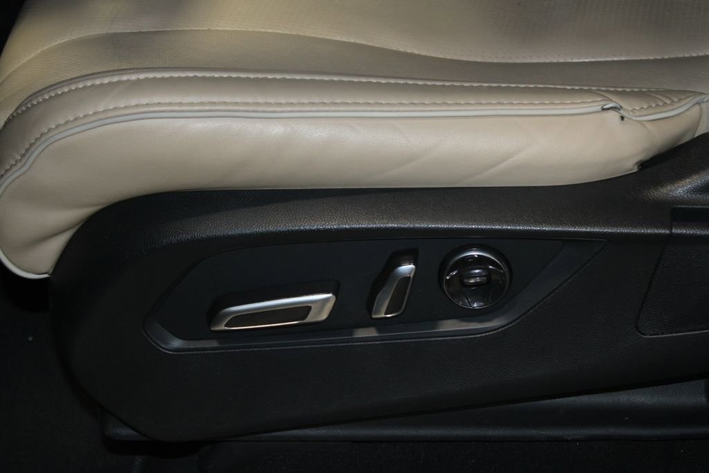 Used 2023 Acura MDX SH-AWD w/ Advance Package image 15