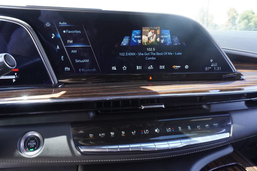Certified 2023 Cadillac Escalade Premium Luxury w/ LPO, Radiant Package AWD/4WD image 22