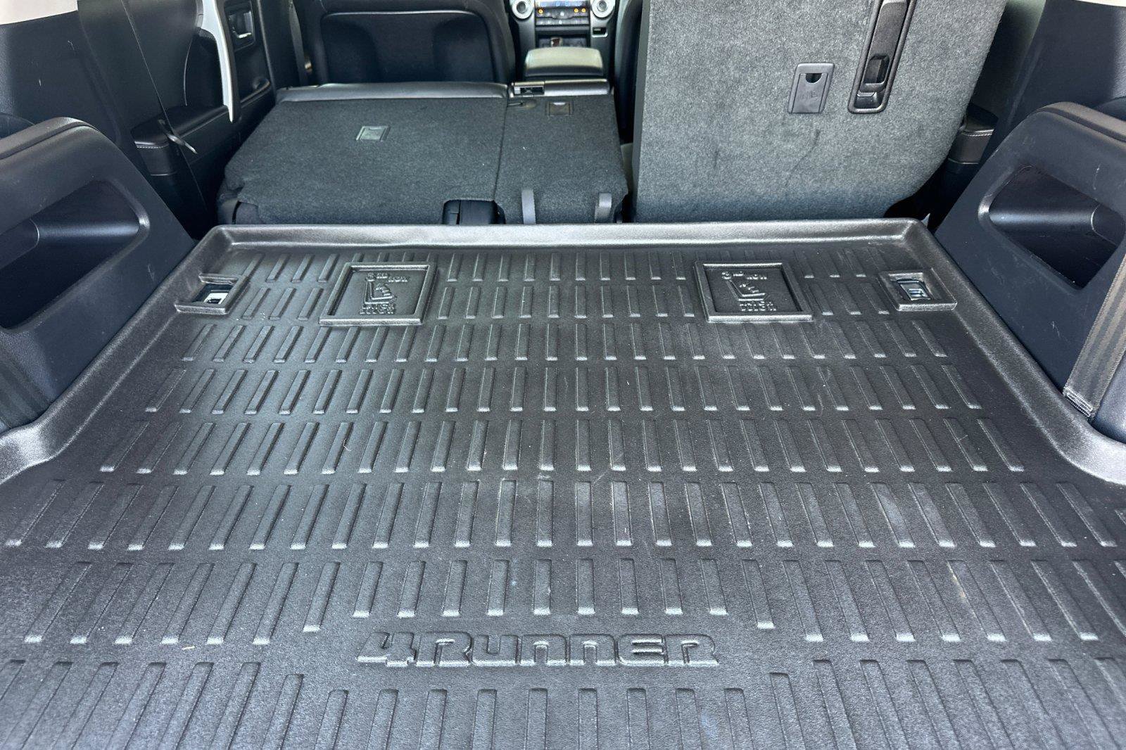Used 2023 Toyota 4Runner Limited AWD/4WD image 16