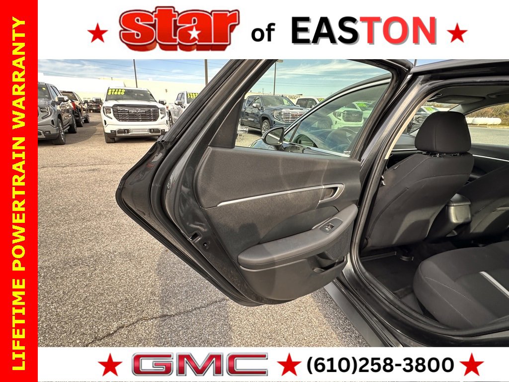 Used 2022 Hyundai Sonata SE image 18