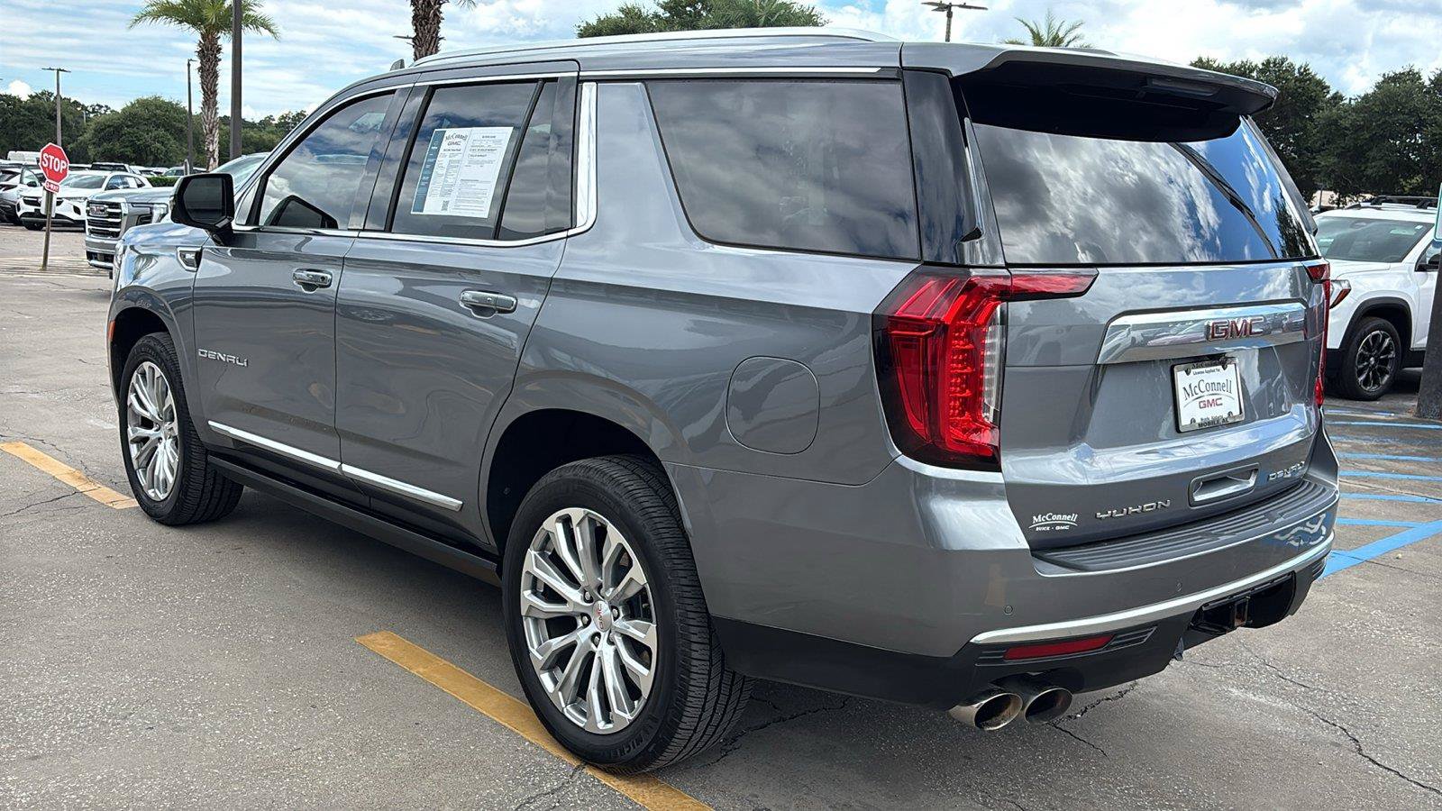 Used 2022 GMC Yukon Denali AWD/4WD image 5