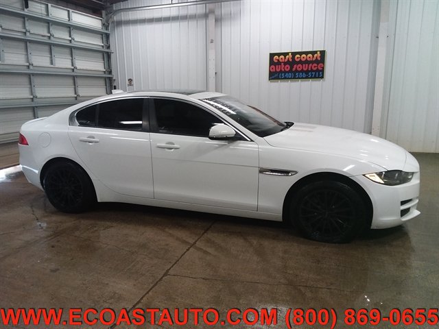 Used 2017 Jaguar XE RWD image 2