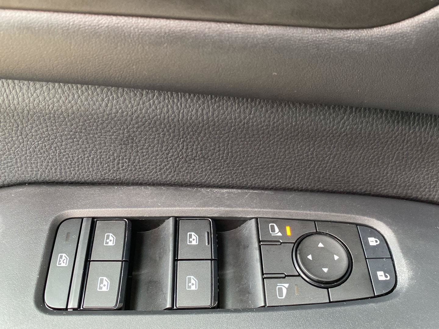 Used 2024 Nissan Pathfinder S w/ Cargo Package AWD/4WD image 23