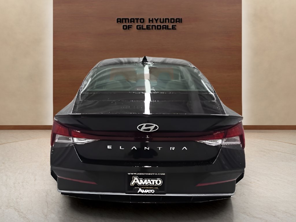 New 2026 Hyundai Elantra SEL Sport FWD image 6