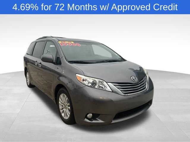 Used 2016 Toyota Sienna XLE w/ XLE Navigation Package