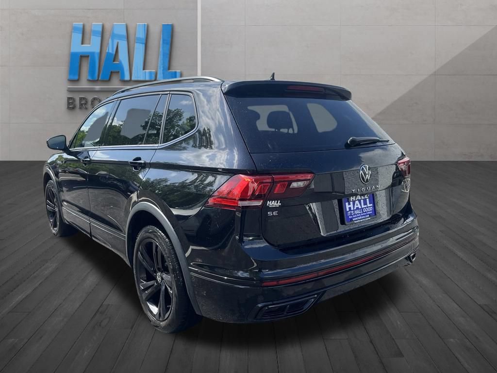 Certified 2024 Volkswagen Tiguan SE R-Line AWD/4WD image 4