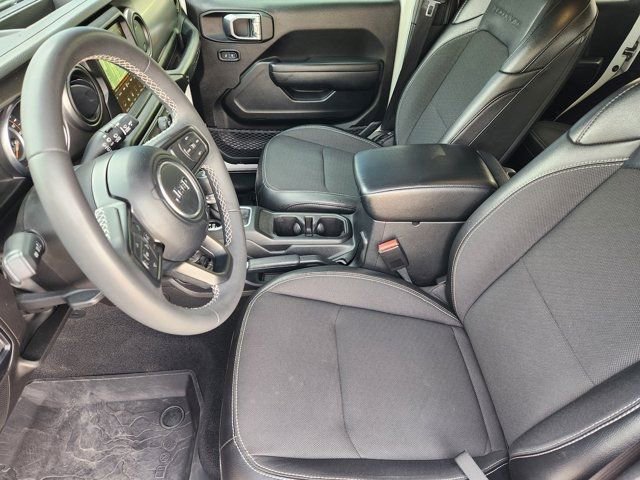 Used 2023 Jeep Wrangler Unlimited Sport image 4