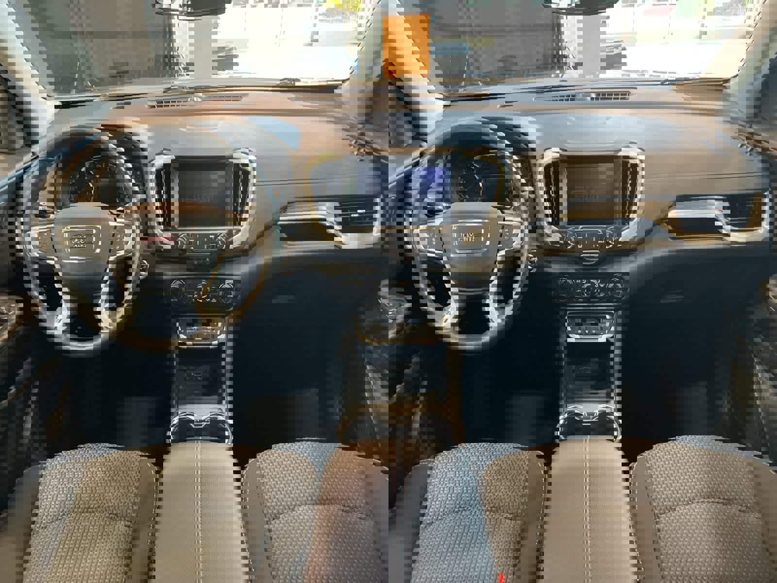 Used 2023 GMC Terrain SLE w/ Driver Convenience Package image 24