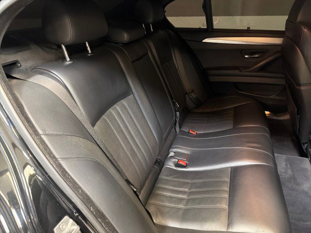 Used 2015 BMW M5 image 65