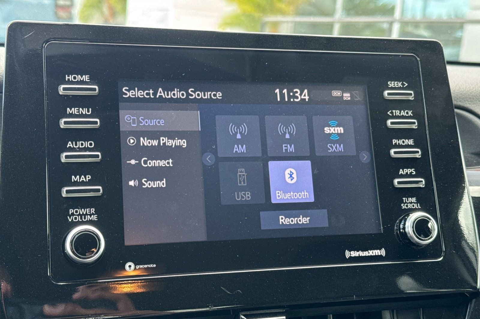 Used 2022 Toyota Camry SE FWD image 23