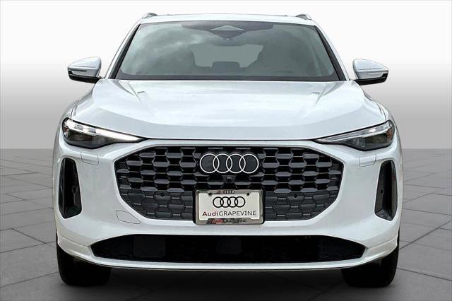 Used 2025 Audi Q5 Premium Plus w/ Premium Plus AWD/4WD image 4