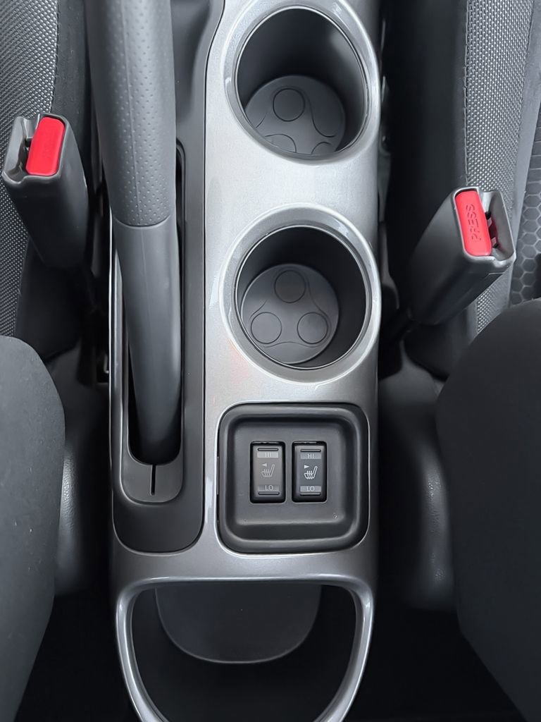 Used 2016 Nissan Juke SV w/ Cold Weather Package image 28