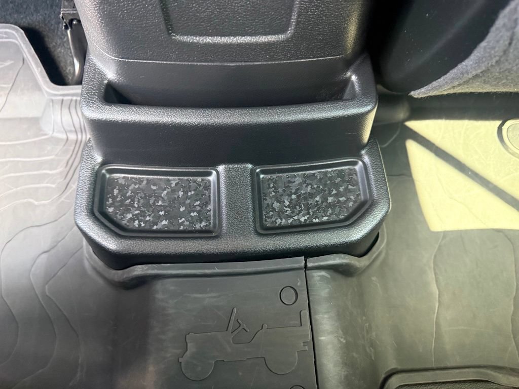 Used 2023 Jeep Wrangler Unlimited w/ Cold Weather Group AWD/4WD image 40