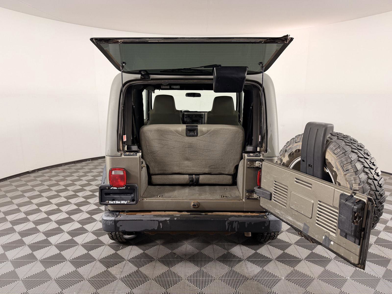 Used 2006 Jeep Wrangler Rubicon AWD/4WD image 5