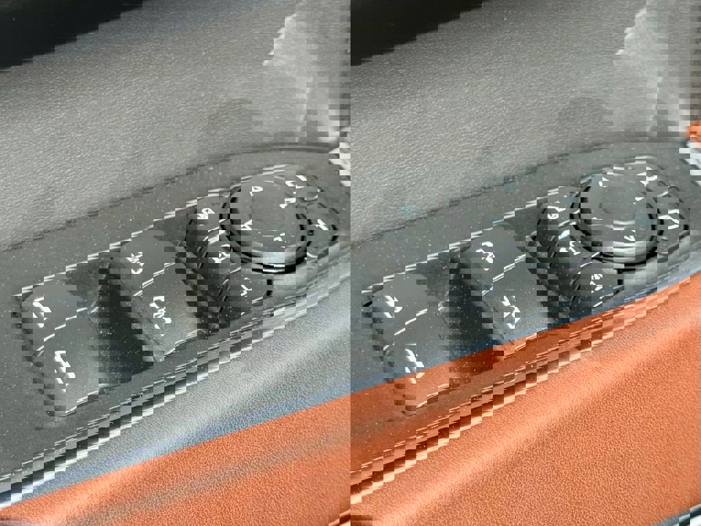 Used 2024 GMC Sierra 2500 Denali Ultimate image 23