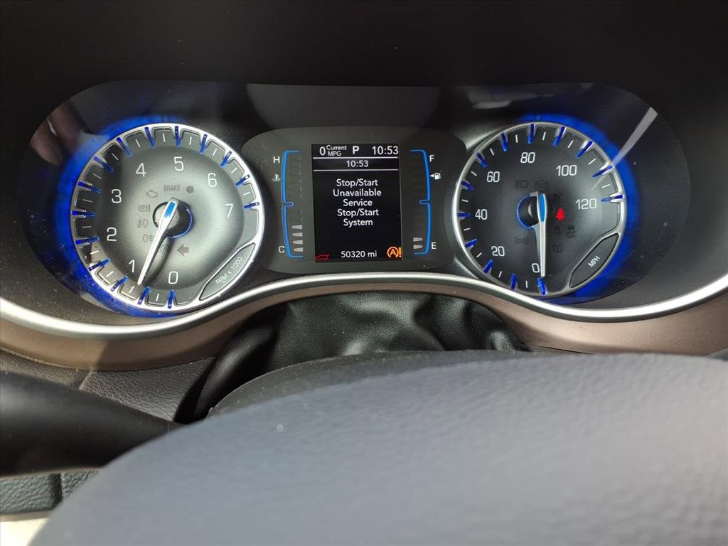 Used 2020 Chrysler Voyager L image 20