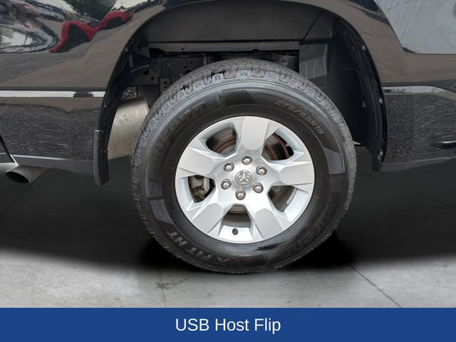 Used 2023 RAM 1500 Big Horn AWD/4WD image 32