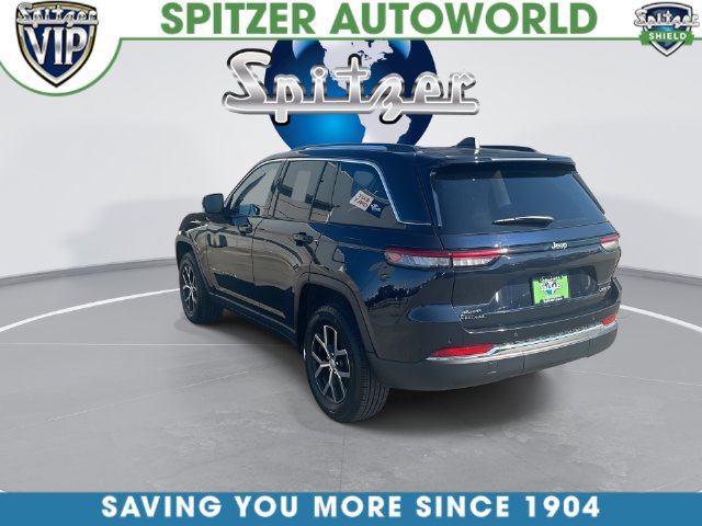 Used 2024 Jeep Grand Cherokee Limited AWD/4WD image 8