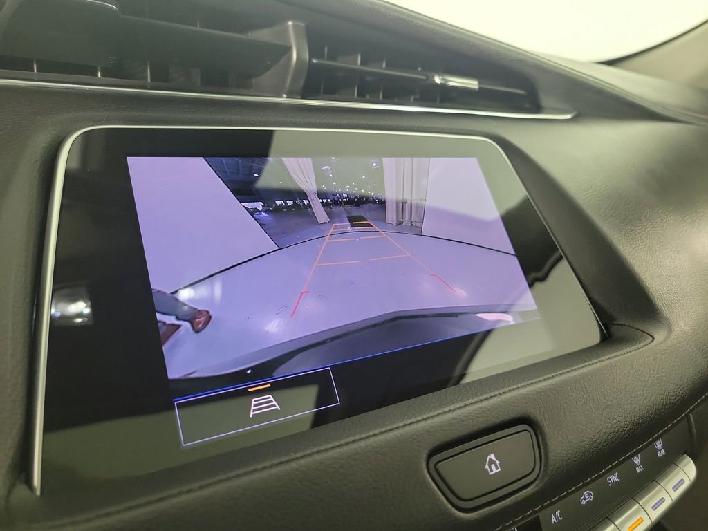 Certified 2023 Cadillac XT4 Luxury w/ Cold Weather Package image 27