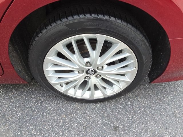 Used 2018 Toyota Camry XLE FWD image 23