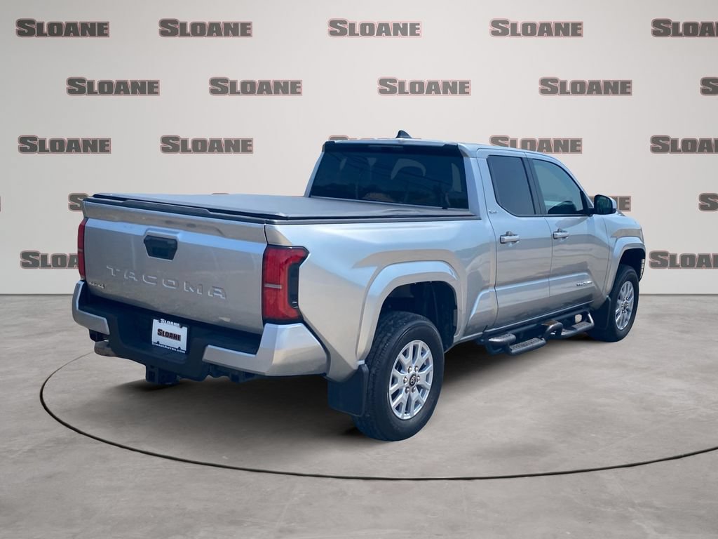 Used 2025 Toyota Tacoma SR5 AWD/4WD image 5