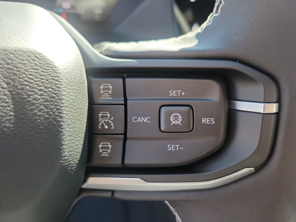 New 2027 Jeep Cherokee Overland AWD/4WD image 17