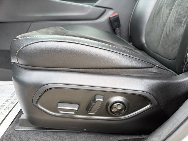 Used 2023 Jeep Grand Cherokee L Laredo AWD/4WD image 12