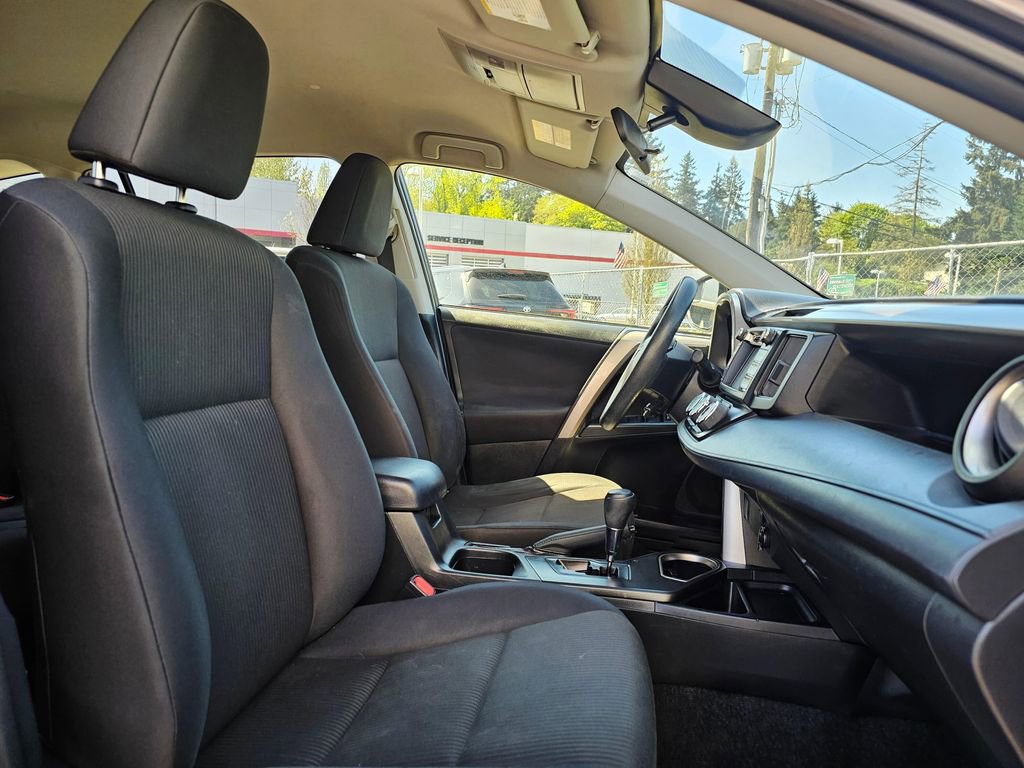 Used 2017 Toyota RAV4 LE w/ All Weather Liner Package AWD/4WD image 10