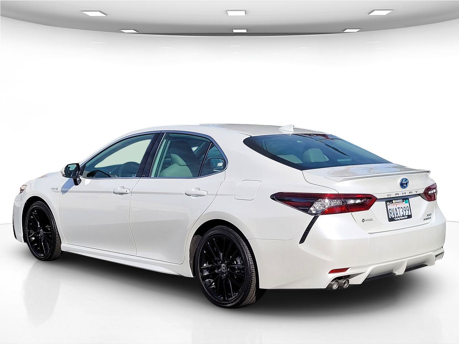 Used 2021 Toyota Camry XSE FWD image 8