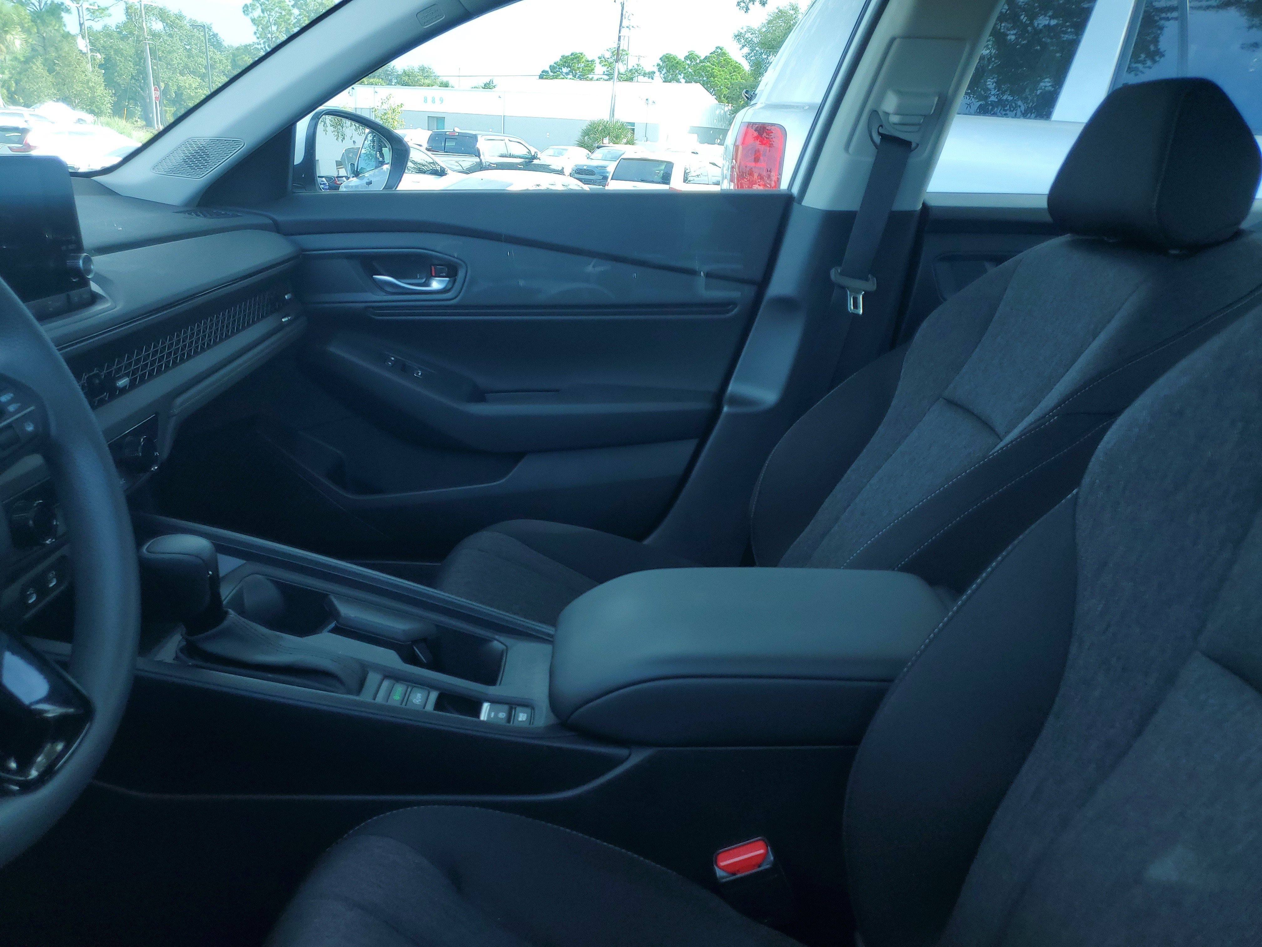 Used 2024 Honda Accord EX image 11
