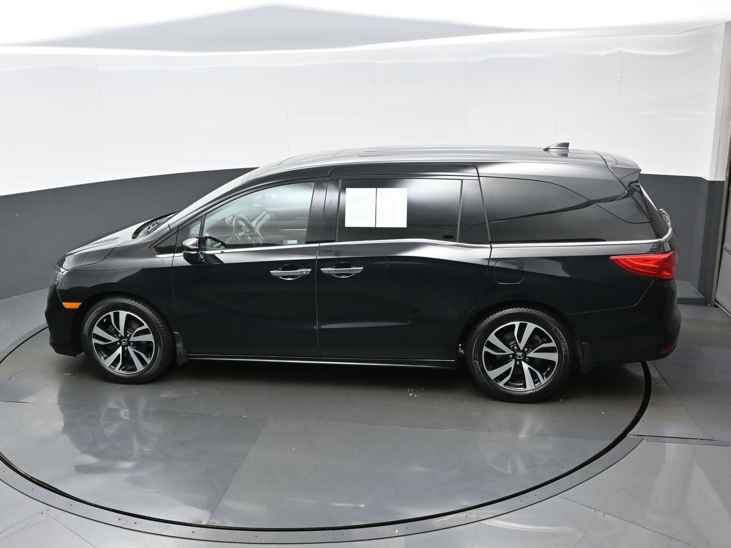 Used 2019 Honda Odyssey Elite image 36