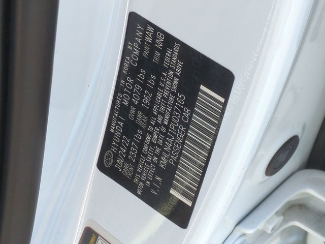 Used 2023 Hyundai Elantra Limited image 38