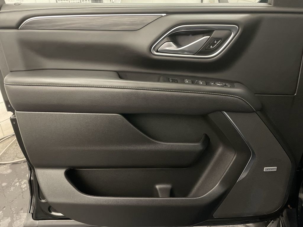 Used 2023 GMC Yukon XL SLT image 17