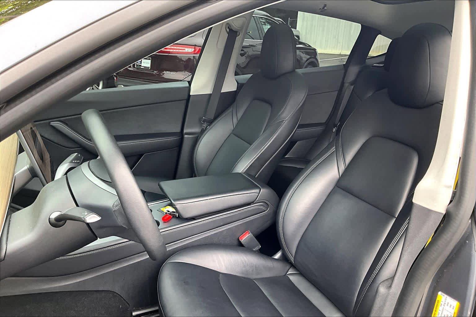Used 2022 Tesla Model Y Long Range AWD/4WD image 7