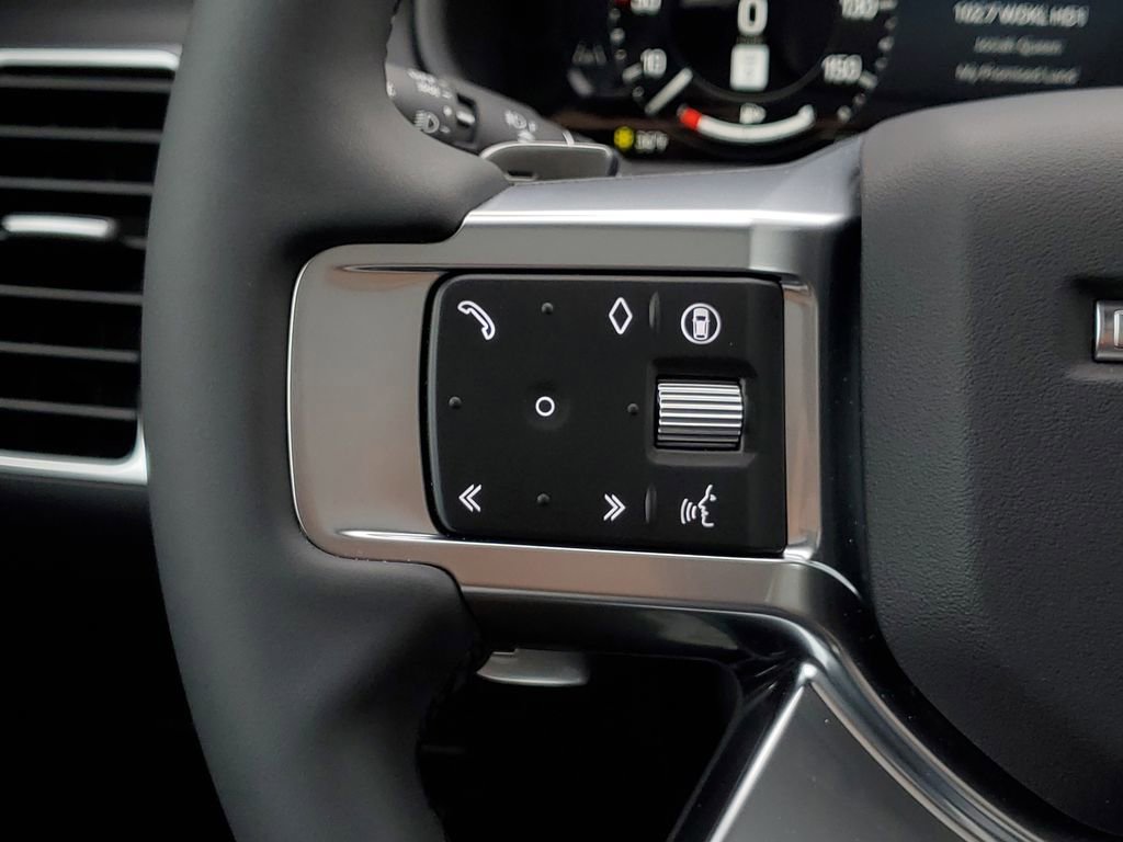 New 2026 Land Rover Discovery Dynamic SE AWD/4WD image 16