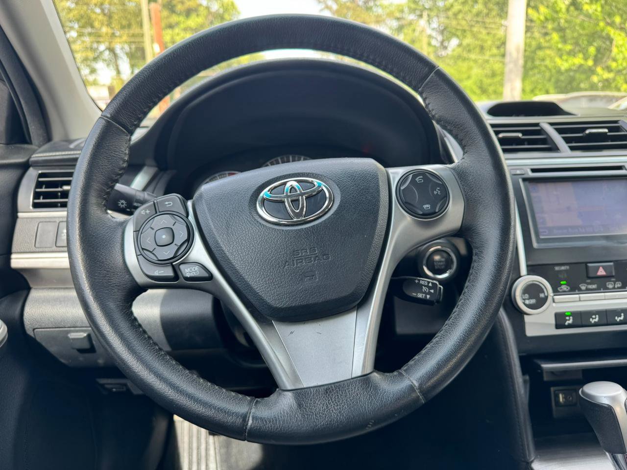 Used 2012 Toyota Camry SE w/ Convenience Pkg FWD image 15