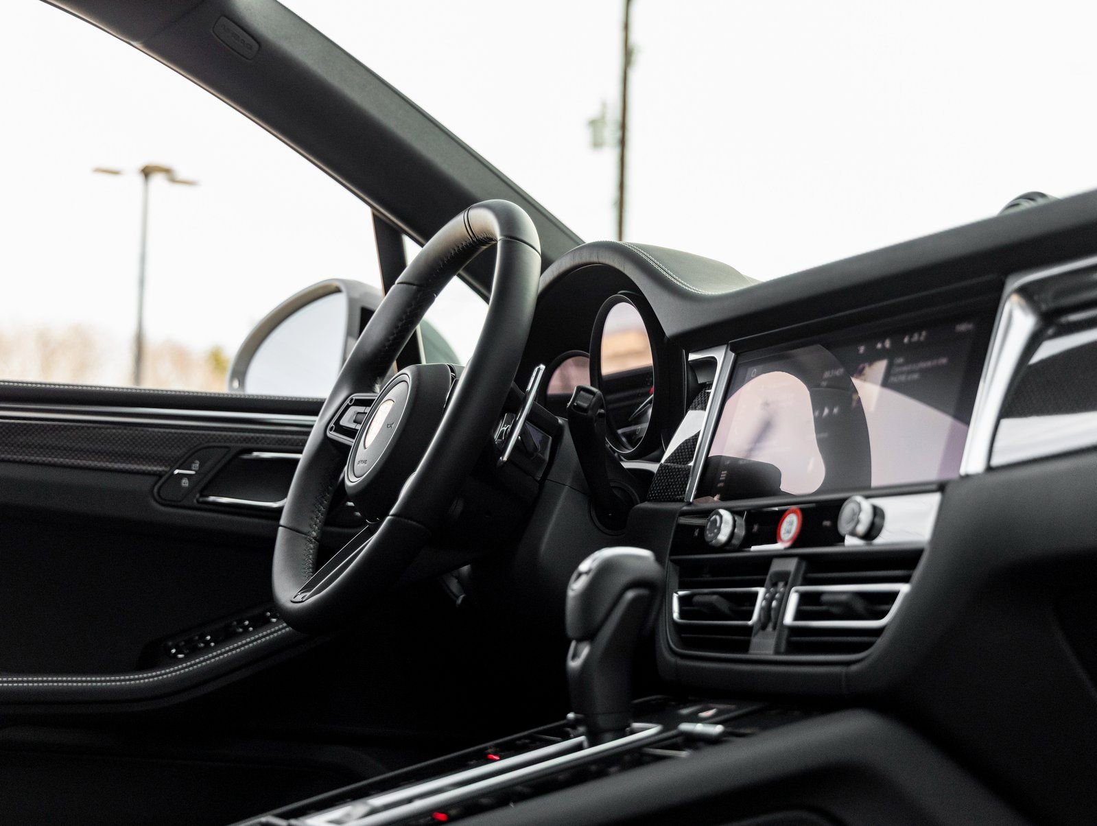 New 2026 Porsche Macan GTS AWD/4WD image 48