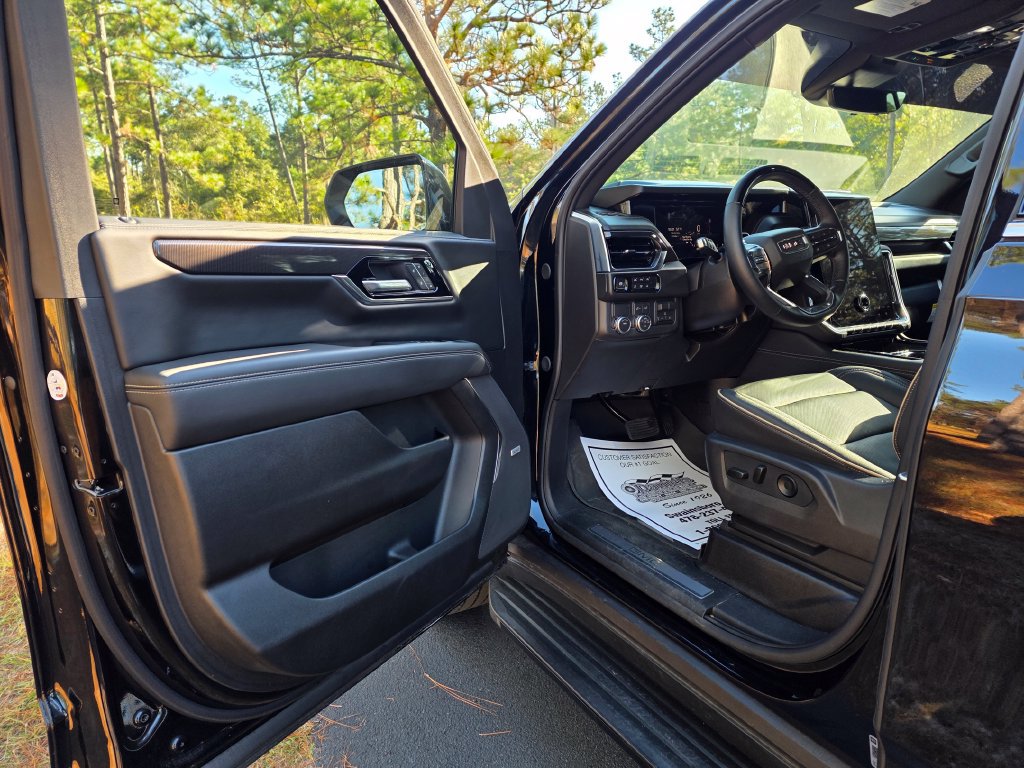 Used 2026 GMC Yukon Elevation w/ Elevation Premium Package RWD image 11