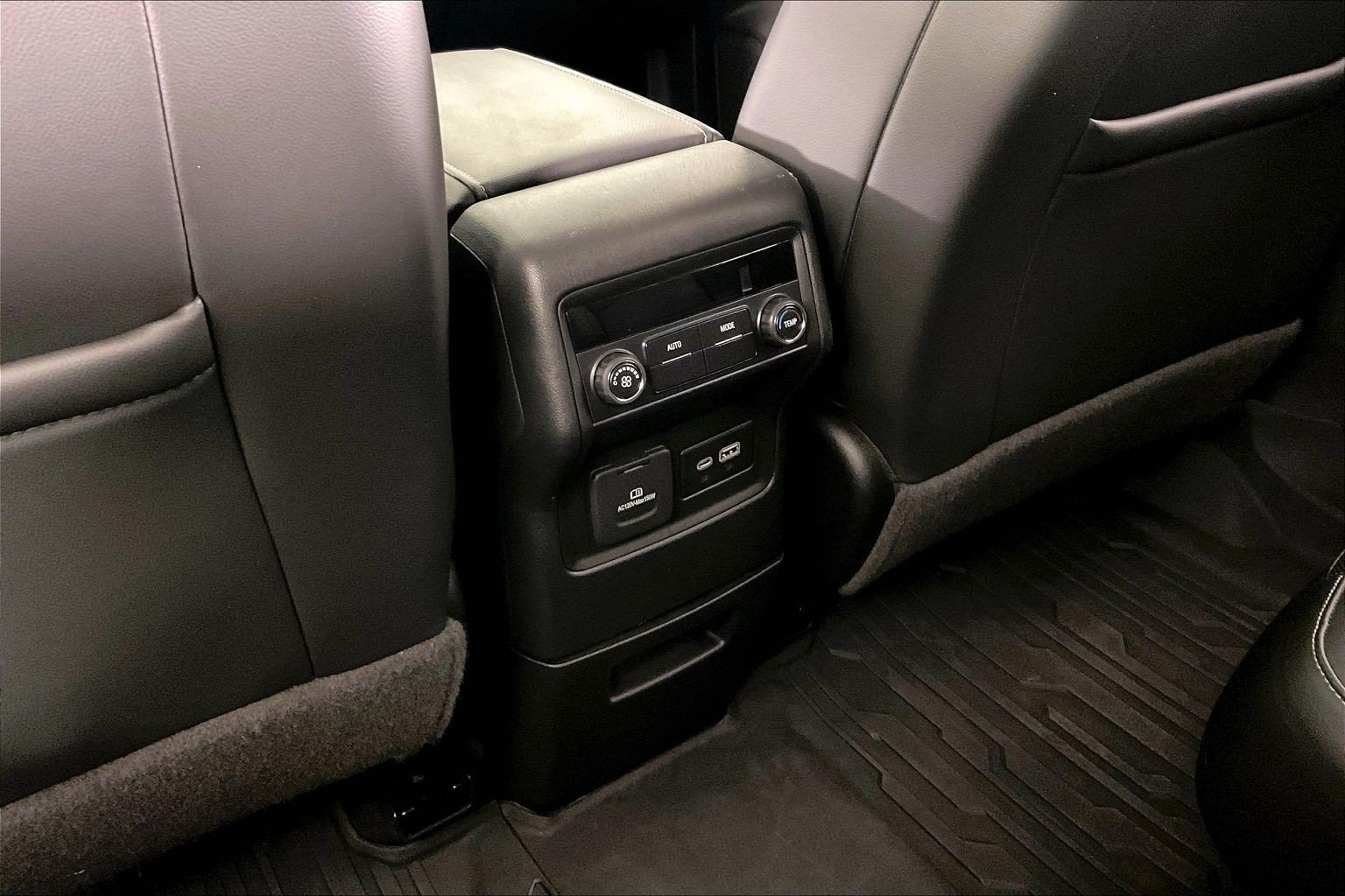 Used 2021 GMC Acadia SLT w/ LPO, Adventure Package AWD/4WD image 35