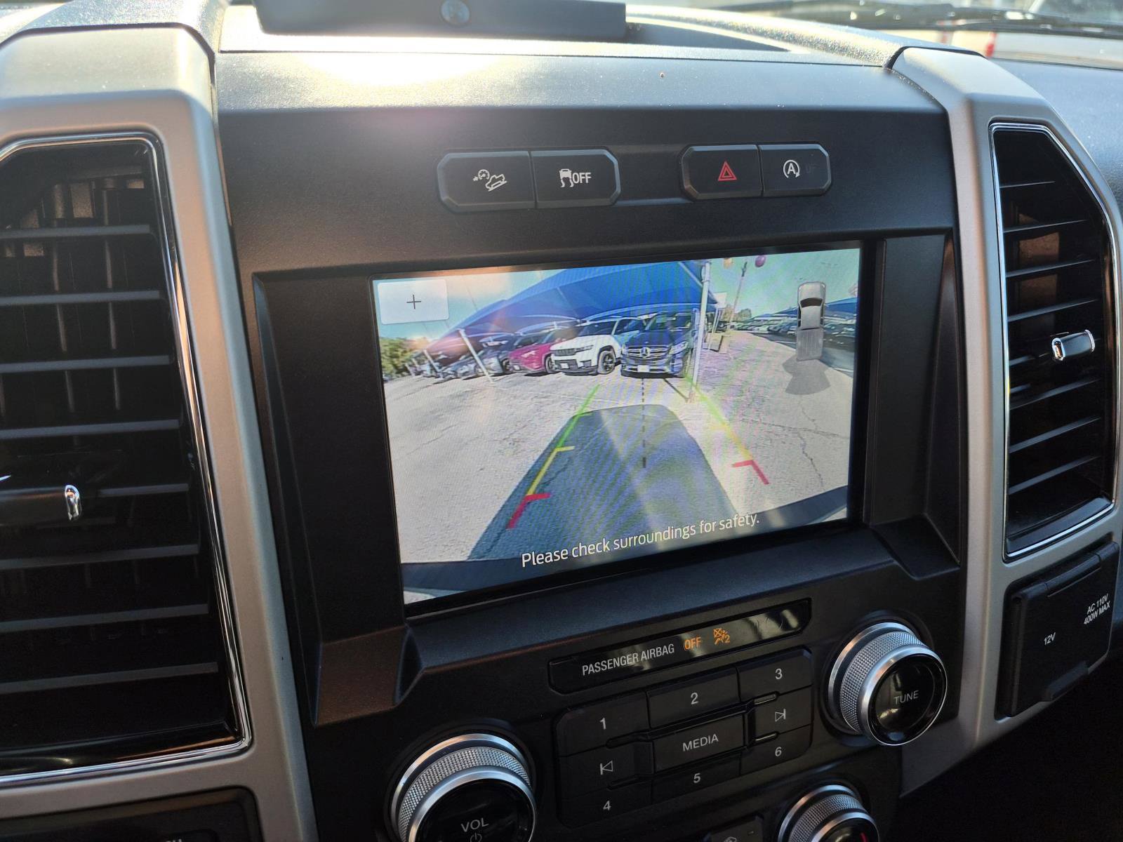 Used 2019 Ford F150 Lariat w/ Equipment Group 502A Luxury AWD/4WD image 23