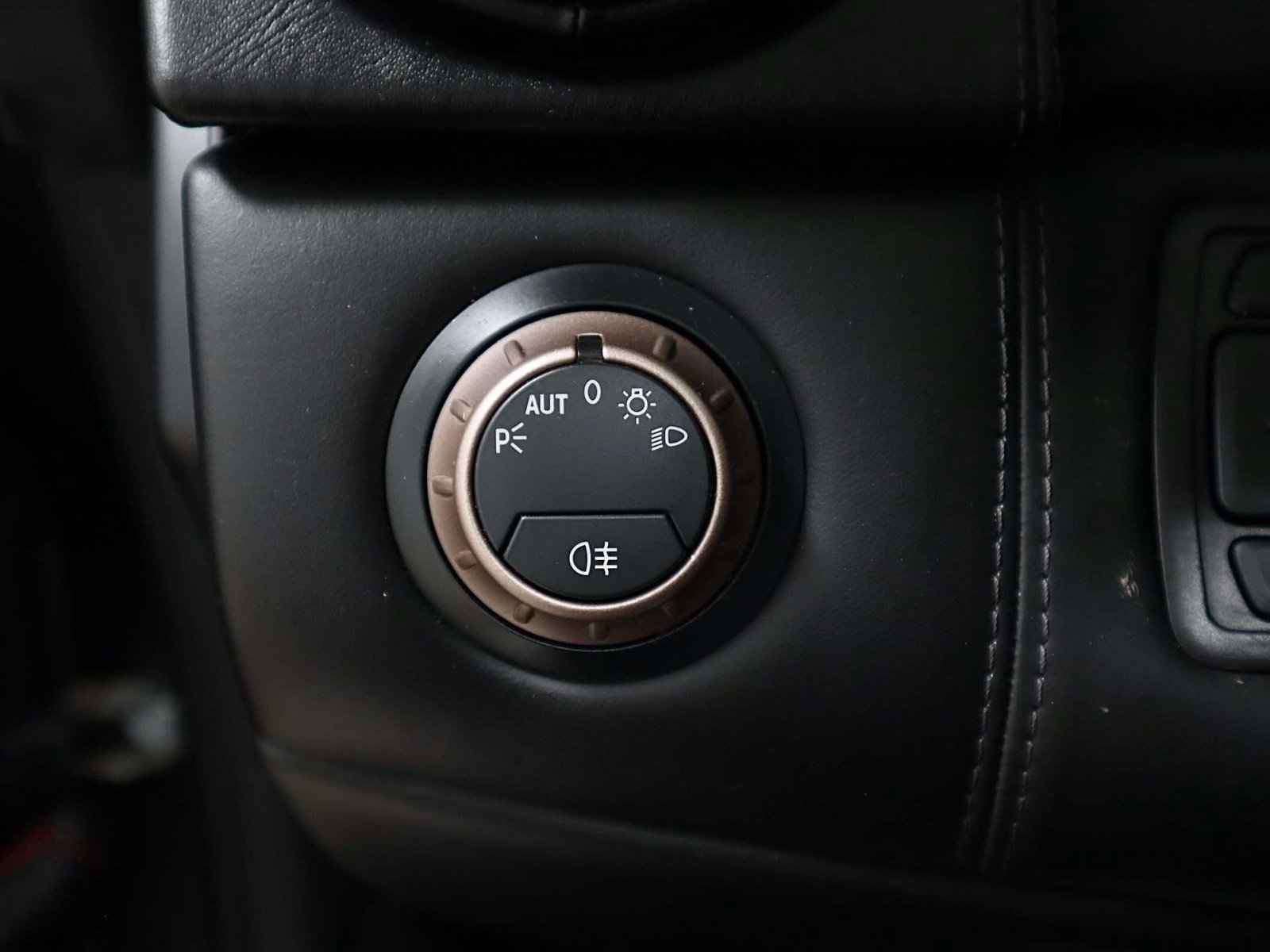 Used 2011 Ferrari California RWD image 24